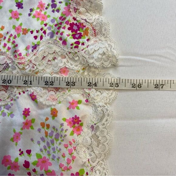 Y2K Victoria’s Secret White Floral Satin and Lace Slip Dress Size Extra Small - Picture 16 of 16